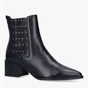 Carvela 7.5 pull on tall Chelsea Pointy Ankle Boots Booties Black Leather Studs